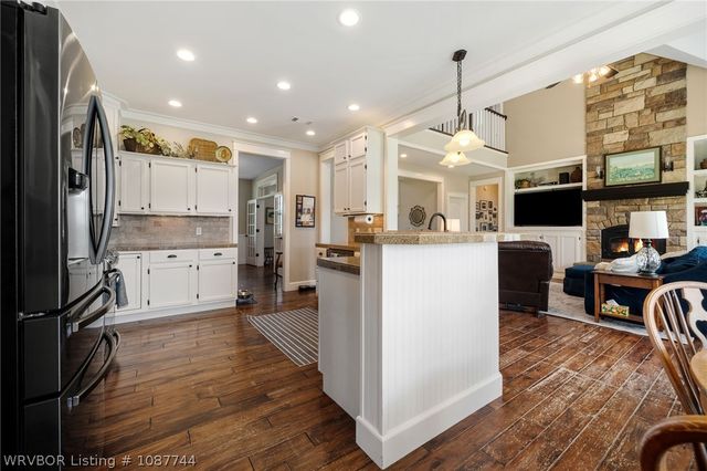 35245 Midway Place, Poteau, OK 74953