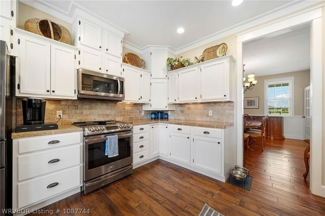 35245 Midway Place, Poteau, OK 74953