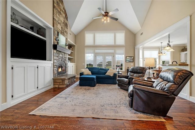 35245 Midway Place, Poteau, OK 74953