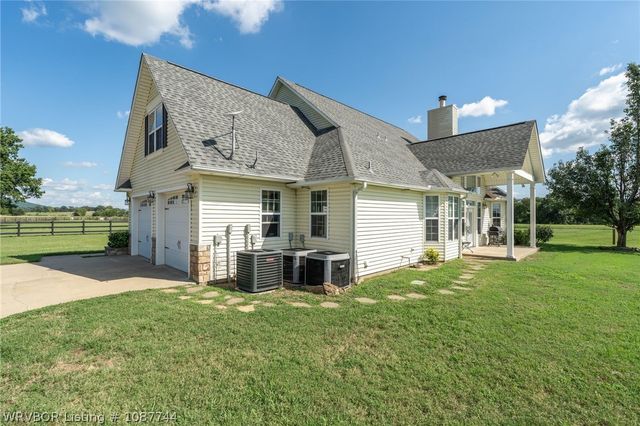 35245 Midway Place, Poteau, OK 74953