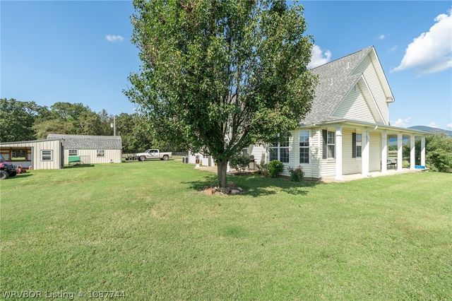 35245 Midway Place, Poteau, OK 74953