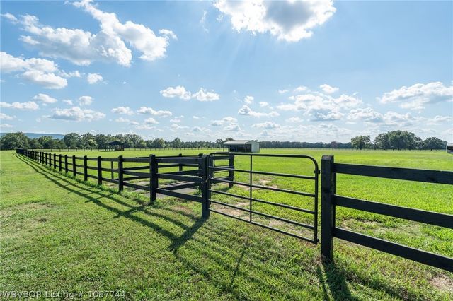 35245 Midway Place, Poteau, OK 74953