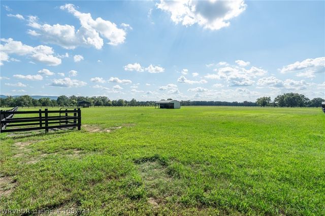 35245 Midway Place, Poteau, OK 74953