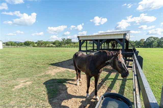 35245 Midway Place, Poteau, OK 74953