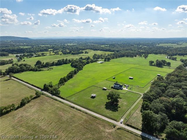 35245 Midway Place, Poteau, OK 74953