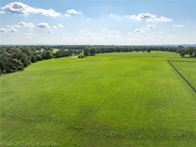 35245 Midway Place, Poteau, OK 74953