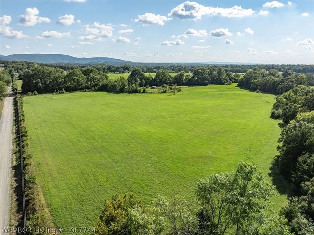 35245 Midway Place, Poteau, OK 74953