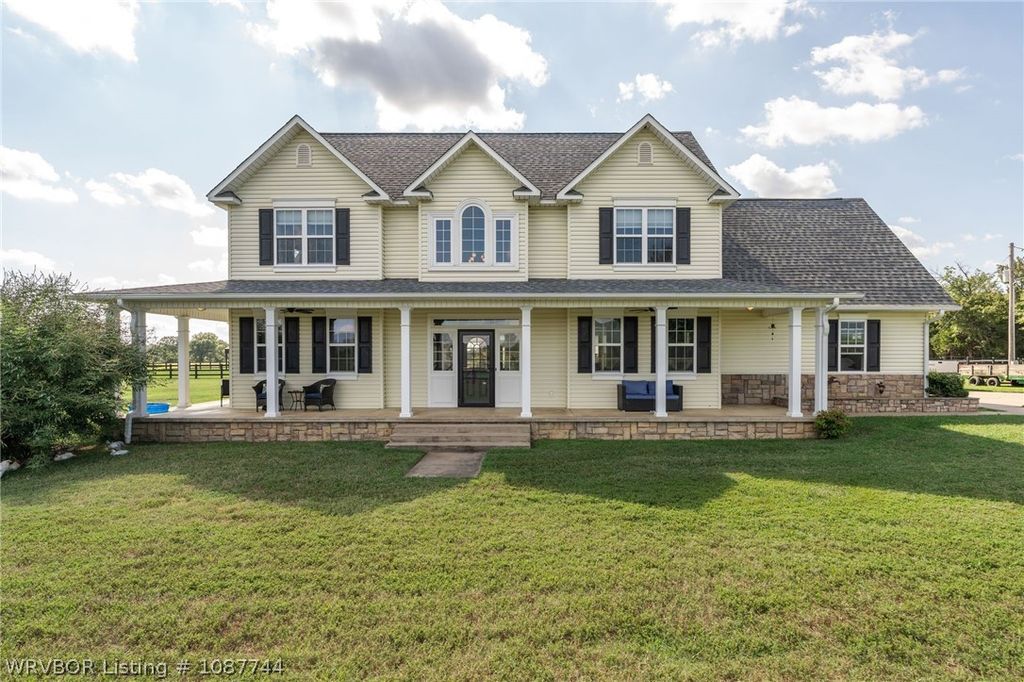35245 Midway Place, Poteau, OK 74953