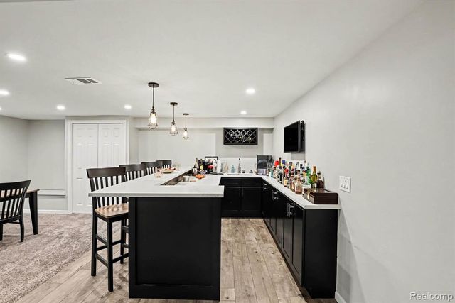 22406 Barton Street, Saint Clair Shores, MI 48081