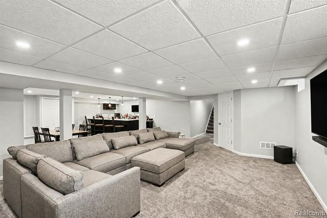 22406 Barton Street, Saint Clair Shores, MI 48081