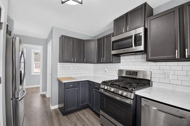 4620 Kenrich DRIVE, Racine, WI 53402