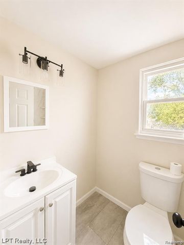 1241 Selma Street, Westland, MI 48186