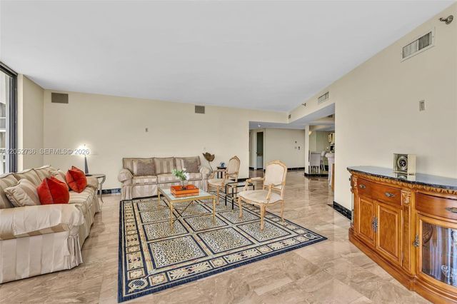 20281 E Country Club Drive 1907, Aventura, FL 33180