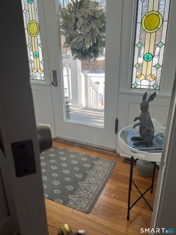 1426 Stratfield Road, Fairfield, CT 06825