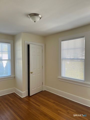 1426 Stratfield Road, Fairfield, CT 06825