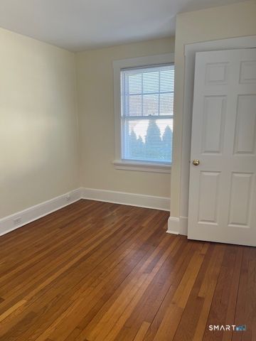 1426 Stratfield Road, Fairfield, CT 06825