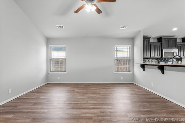 12004 E 110th Place North, Owasso, OK 74055