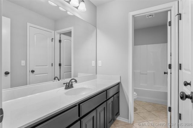 12004 E 110th Place North, Owasso, OK 74055