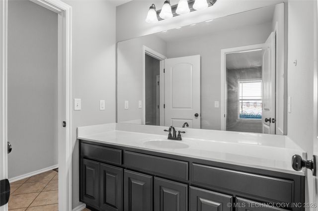 12004 E 110th Place North, Owasso, OK 74055