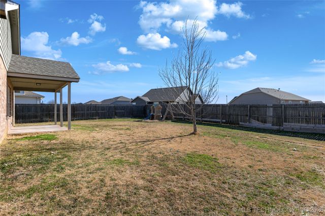 12004 E 110th Place North, Owasso, OK 74055