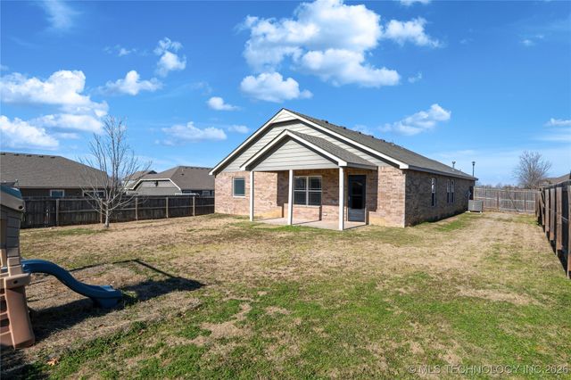 12004 E 110th Place North, Owasso, OK 74055