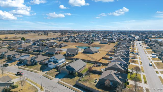 12004 E 110th Place North, Owasso, OK 74055