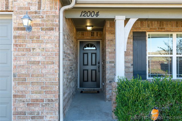 12004 E 110th Place North, Owasso, OK 74055