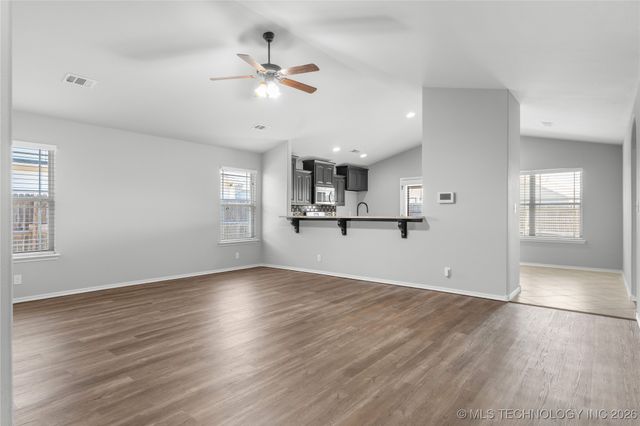 12004 E 110th Place North, Owasso, OK 74055