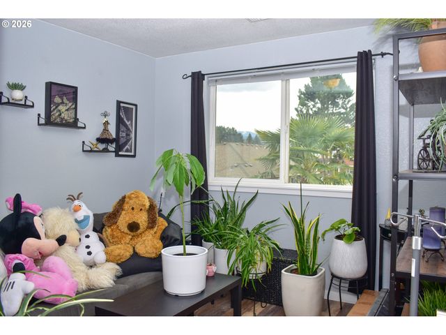 1723 WESTWOOD Dr, Medford, OR 97501