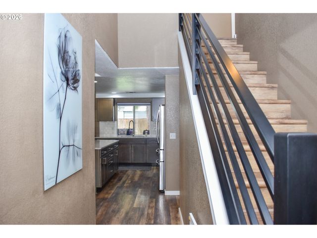 1723 WESTWOOD Dr, Medford, OR 97501