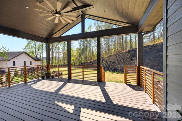 50 Carden Drive, Weaverville, NC 28787