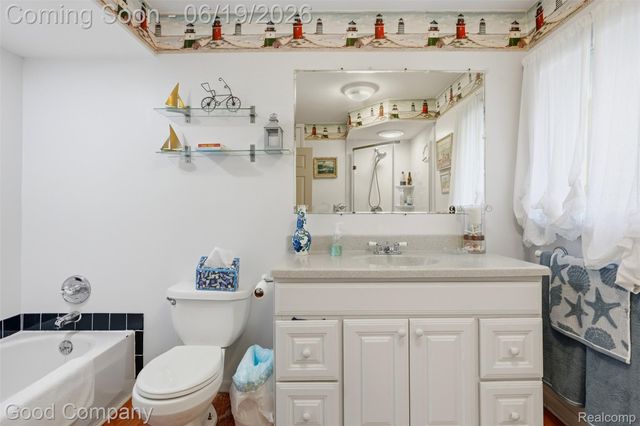 3615 Hazelton Avenue, Rochester Hills, MI 48307