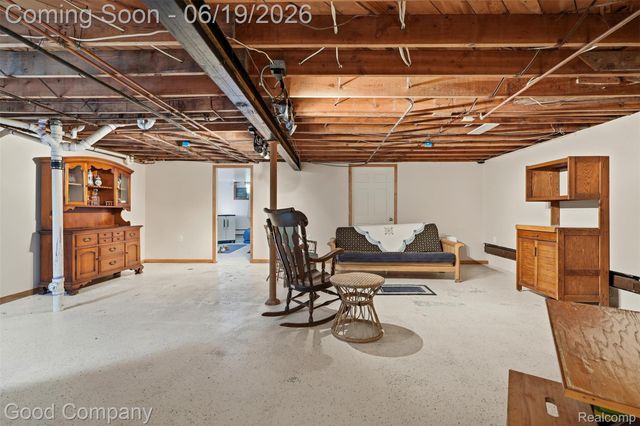 3615 Hazelton Avenue, Rochester Hills, MI 48307