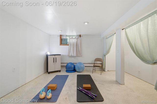 3615 Hazelton Avenue, Rochester Hills, MI 48307