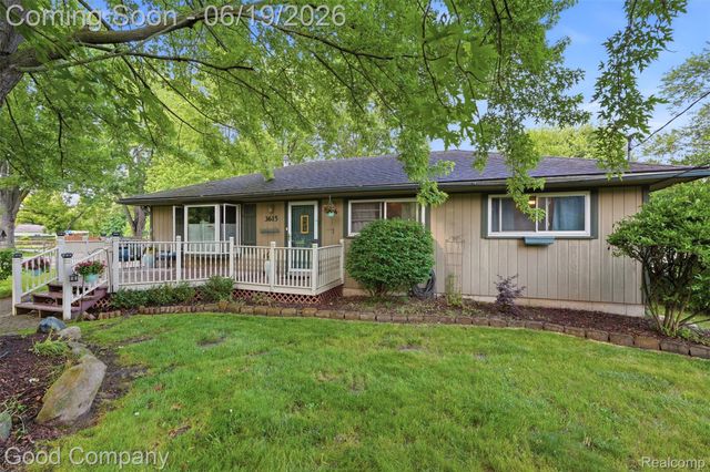 3615 Hazelton Avenue, Rochester Hills, MI 48307