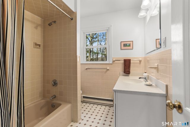 268 Umpawaug Road, Redding, CT 06896