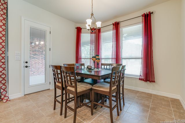 531 LILLY BLF, Castroville, TX 78009