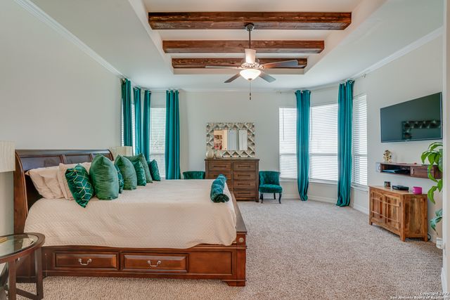 531 LILLY BLF, Castroville, TX 78009