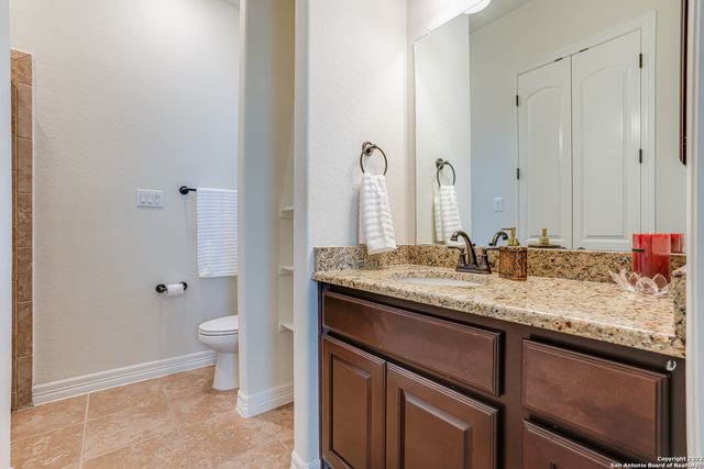 531 LILLY BLF, Castroville, TX 78009