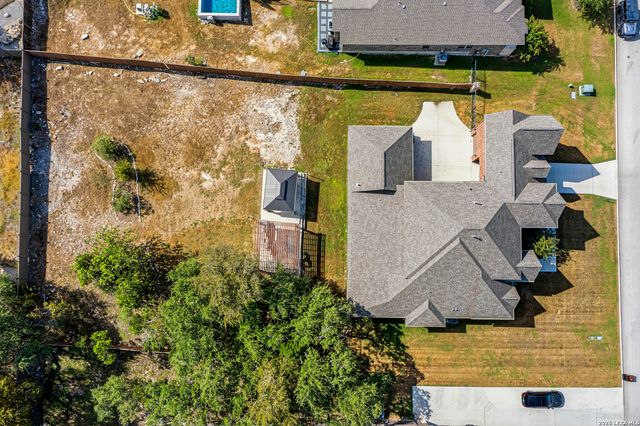 531 LILLY BLF, Castroville, TX 78009