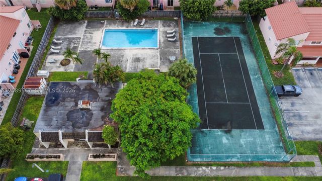 8005 Lake Dr 410, Doral, FL 33166