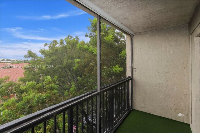 8005 Lake Dr 410, Doral, FL 33166