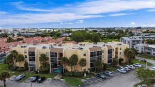 8005 Lake Dr 410, Doral, FL 33166