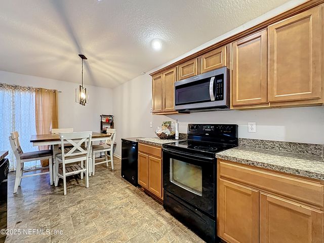 15200 LITTLE FILLY Court, Jacksonville, FL 32234