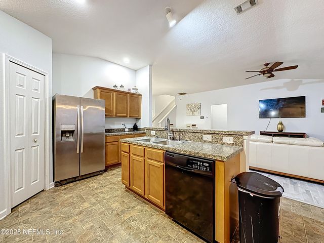 15200 LITTLE FILLY Court, Jacksonville, FL 32234