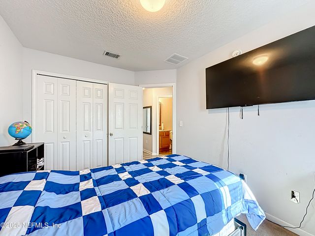 15200 LITTLE FILLY Court, Jacksonville, FL 32234