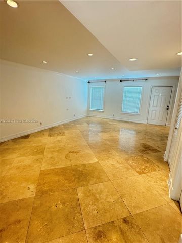 3920 Woodside Dr 2, Coral Springs, FL 33065