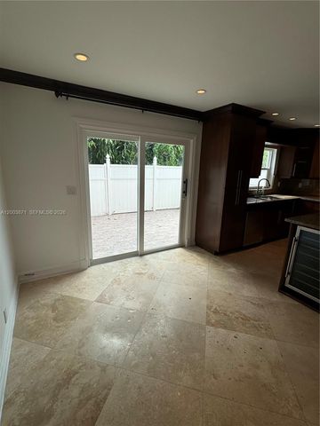 3920 Woodside Dr 2, Coral Springs, FL 33065