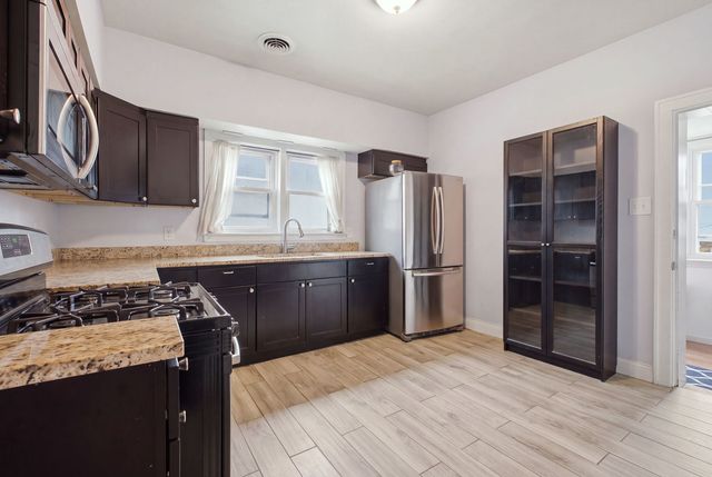 4934 S Kedvale Avenue, Chicago, IL 60632