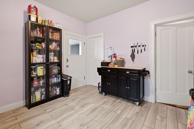 4934 S Kedvale Avenue, Chicago, IL 60632